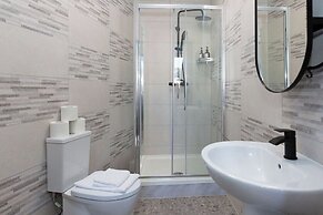 Kings Building- 2 Bed & Bathroom Flats