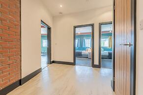 Kings Building- 2 Bed & Bathroom Flats