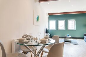 Kings Building- 2 Bed & Bathroom Flats