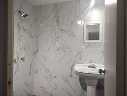 PROVENZA HOTEL & SUITES