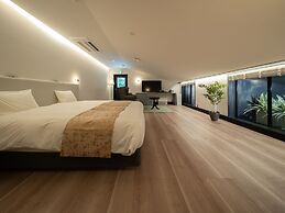 LONGINGHOUSE Kyukaruizawa Suwanomori