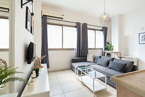 YARKON - By Beach Apartments TLV