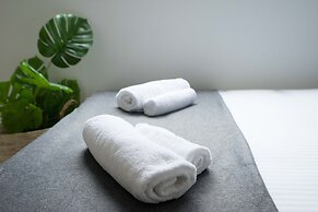 YARKON - By Beach Apartments TLV