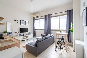 YARKON - By Beach Apartments TLV