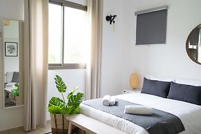YARKON - By Beach Apartments TLV