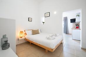 YARKON - By Beach Apartments TLV