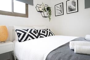 YARKON - By Beach Apartments TLV