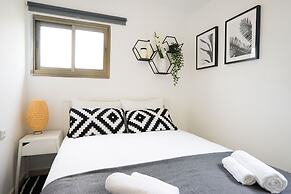 YARKON - By Beach Apartments TLV