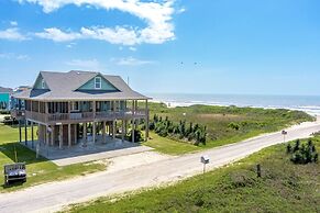 #justawavin' 3 Bedroom Home by RedAwning