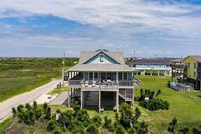 #justawavin' 3 Bedroom Home by RedAwning