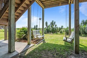 #justawavin' 3 Bedroom Home by RedAwning