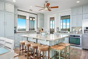 #justawavin' 3 Bedroom Home by RedAwning