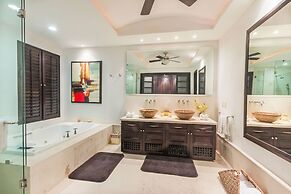 Serene 4 Bedroom Condo