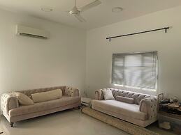 Shearing With Owner 5-bed Apartment in Sib