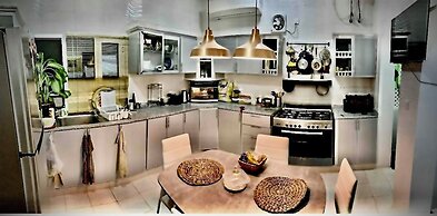 Shearing With Owner 5-bed Apartment in Sib