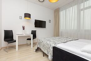 Al. Jerozolimskie 216 Warsaw by Renters