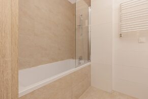 Al. Jerozolimskie 216 Warsaw by Renters