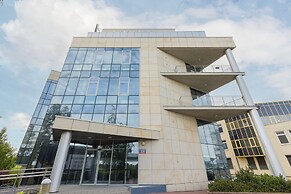 Al. Jerozolimskie 216 Warsaw by Renters