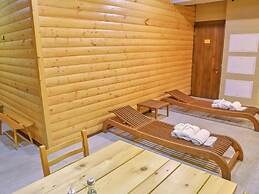 Alpine Lounge Hotel & Restaurant