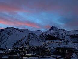 Alpine Lounge Hotel & Restaurant