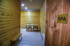 Alpine Lounge Hotel & Restaurant