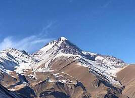 Alpine Lounge Hotel & Restaurant