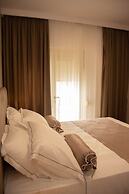 Wave Beachfront Apartments