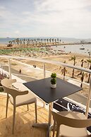 Wave Beachfront Apartments