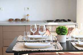 Wave Beachfront Apartments