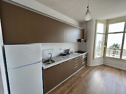 Wave Beachfront Apartments