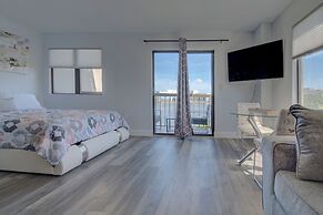 Cozy Condos Near Universal & Seaworld