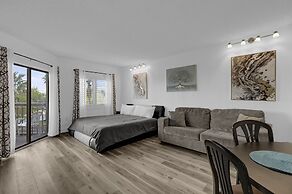 Cozy Condos Near Universal & Seaworld