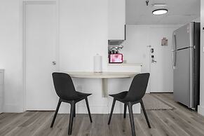 Cozy Condos Near Universal & Seaworld