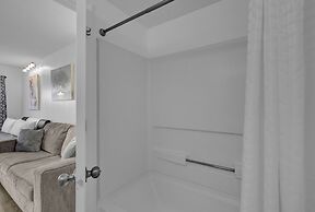 Cozy Condos Near Universal & Seaworld