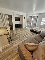 Cozy Condos Near Universal & Seaworld