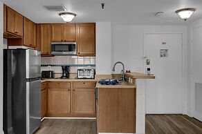 Cozy Condos Near Universal & Seaworld