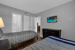 Cozy Condos Near Universal & Seaworld