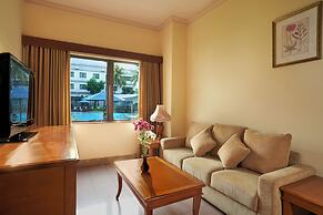 Asuka Hotel MM2100 Industrial Town