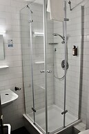 Engel 16 - Adults Only