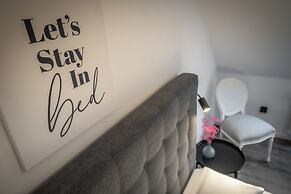 Engel 16 - Adults Only