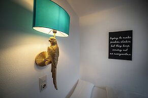 Engel 16 - Adults Only