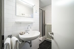 Engel 16 - Adults Only