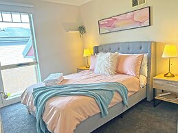 Exquisite 2BR Staycation Ringwood
