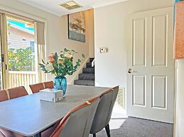 Exquisite 2BR Staycation Ringwood