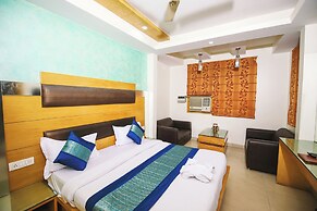 Khanna Residency