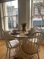 HU1 Triplex City Centre Gem sleeps 6 H7