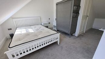 HU1 Triplex City Centre Gem sleeps 6 H7