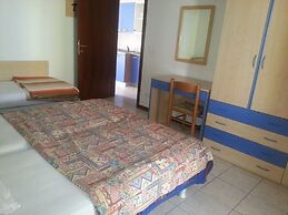 Apartment With Shared Pool for 5 Guests