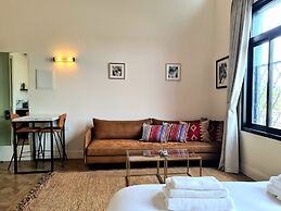 Kubler's House-  By Beach Apartments TLV