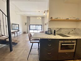 Kubler's House-  By Beach Apartments TLV